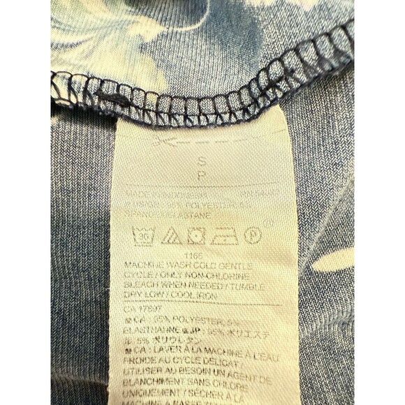 🌸 Banana Republic Navy Floral Blouse – Size Small - Picture 7 of 7